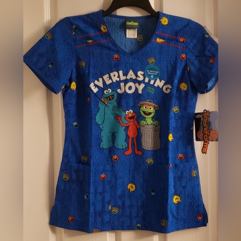 Tooniforms Sesame Street Everlasting Joy XS Scrub Top Short Sleeve Front pockets